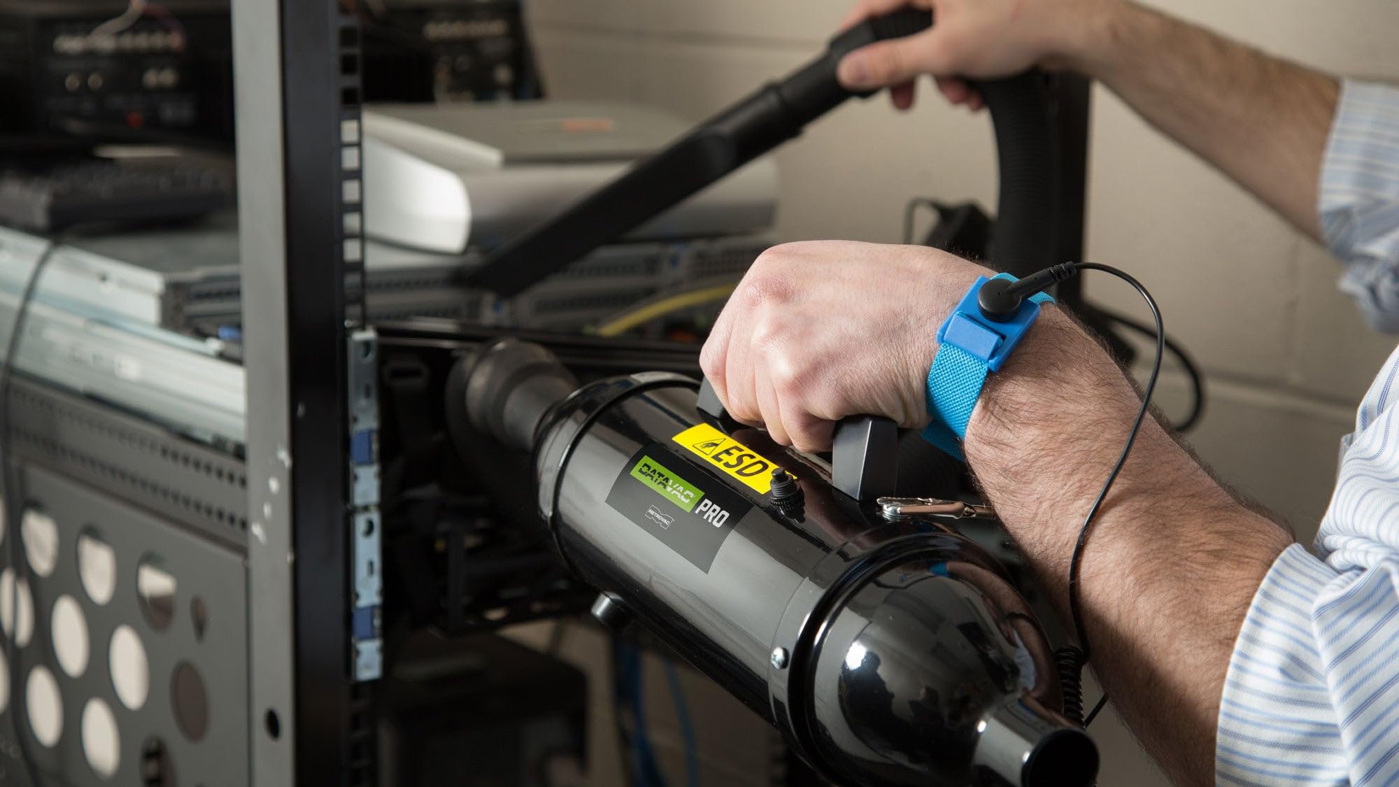 Amazon.com: METROVAC ESD-Safe Pro Series | Comp Vacuum/Blower w